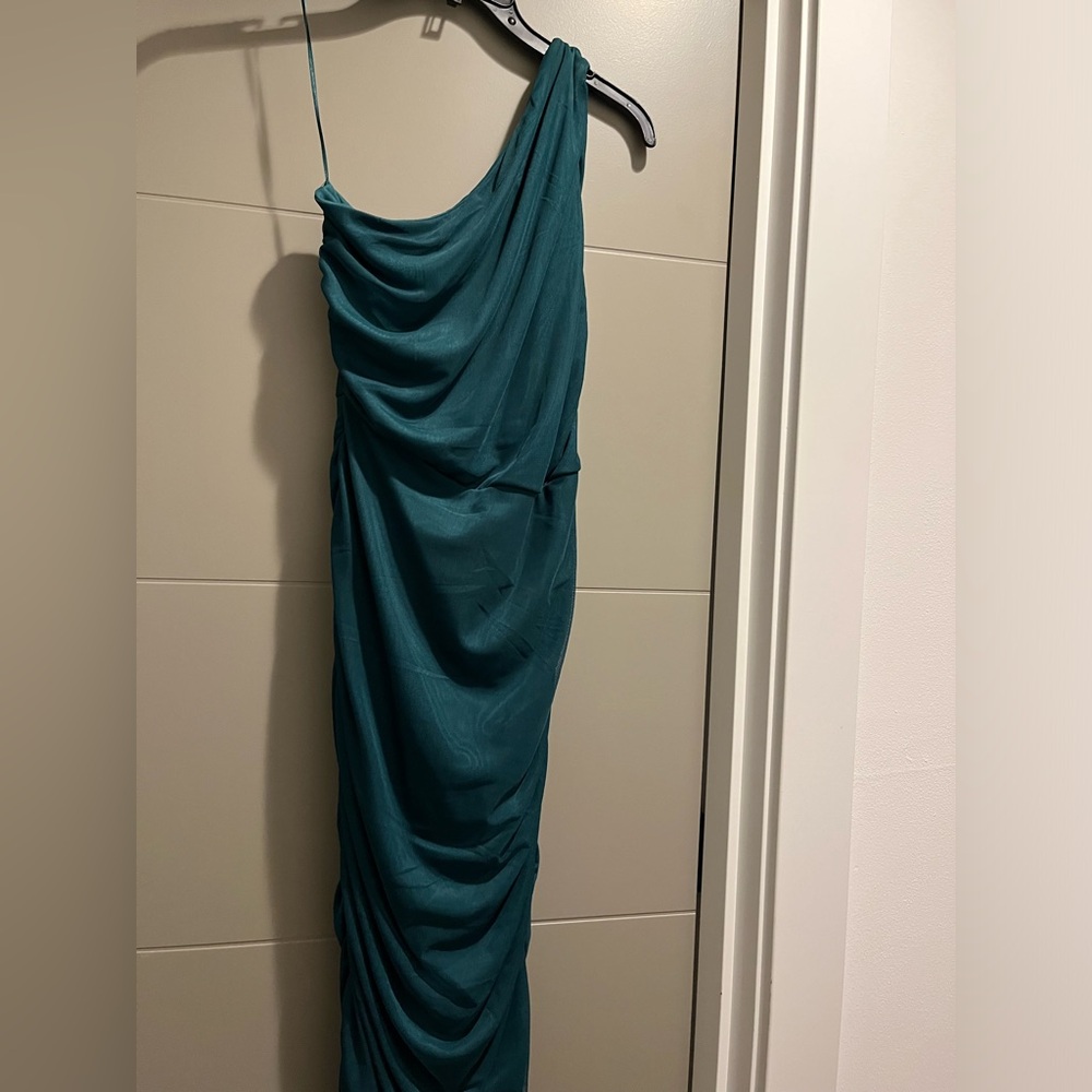 Green Ruched Midi Prom Dress 👗